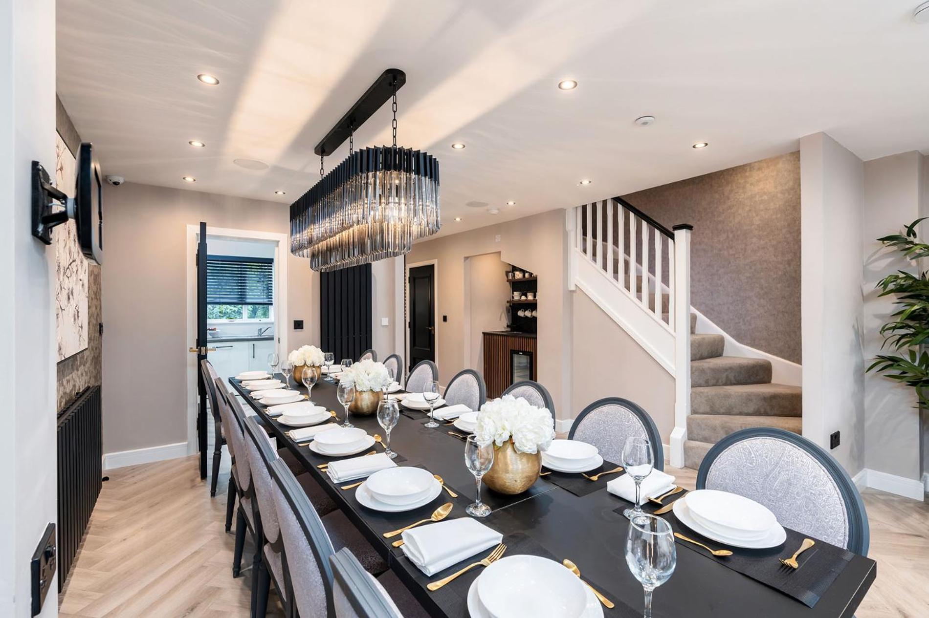 Riverside Villas Manchester Exterior photo